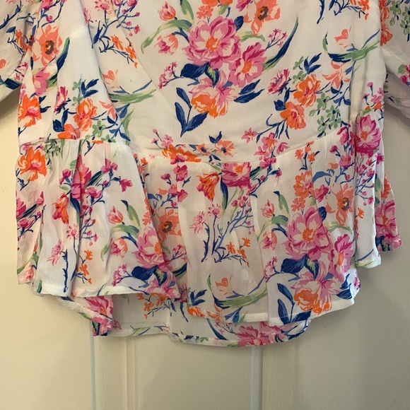 American Eagle flower crop top - Picture 2 of 11
